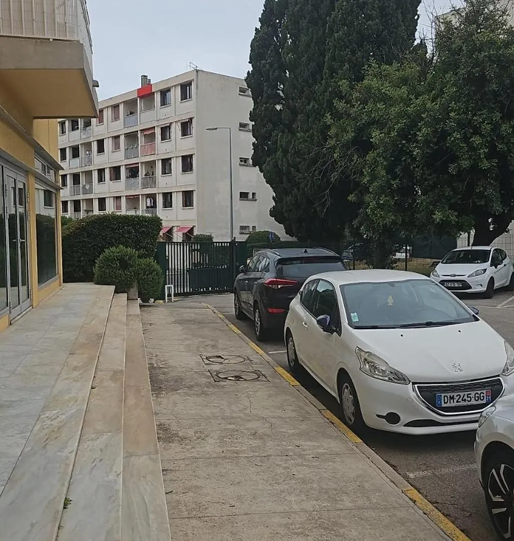 Studio Lumineux Avec Parking Prive Cagnes-sur-Mer Appartamento